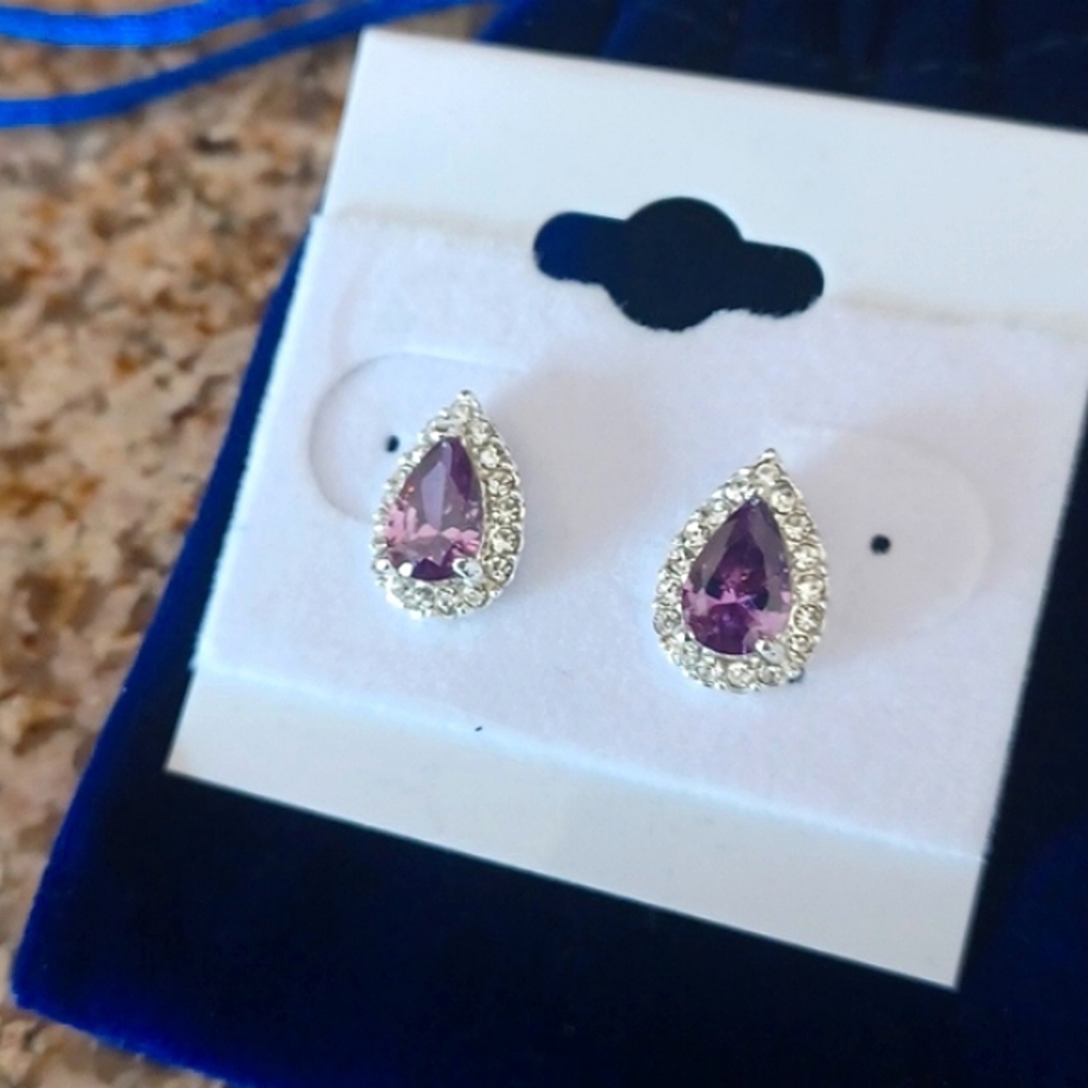NEW Swarovski Crystal Amethyst Teardrop Earrings with a Dust Bag - Picture 2 of 3